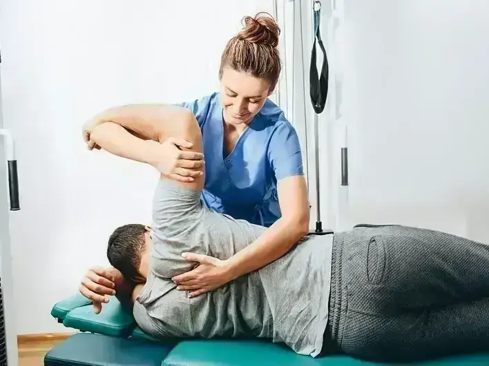 Why choose Arrowhead Clinic Chiropractor &mdash; our values and commitment to quality